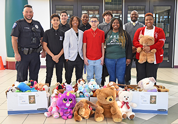  Kahla MS students, staff conduct ‘Bears for the Blue’ service drive